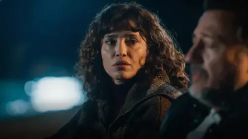 Mira: Her Şey Yolundaymış Gibi izle - Dizipal